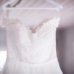 Jak się pierze suknie ślubne?